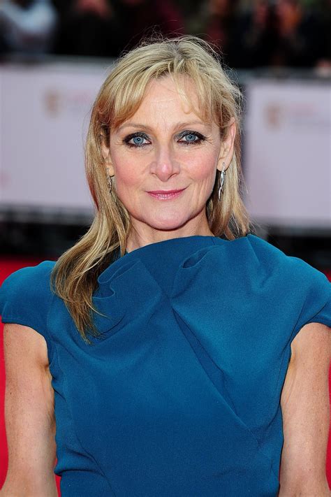 lesley sharp how old